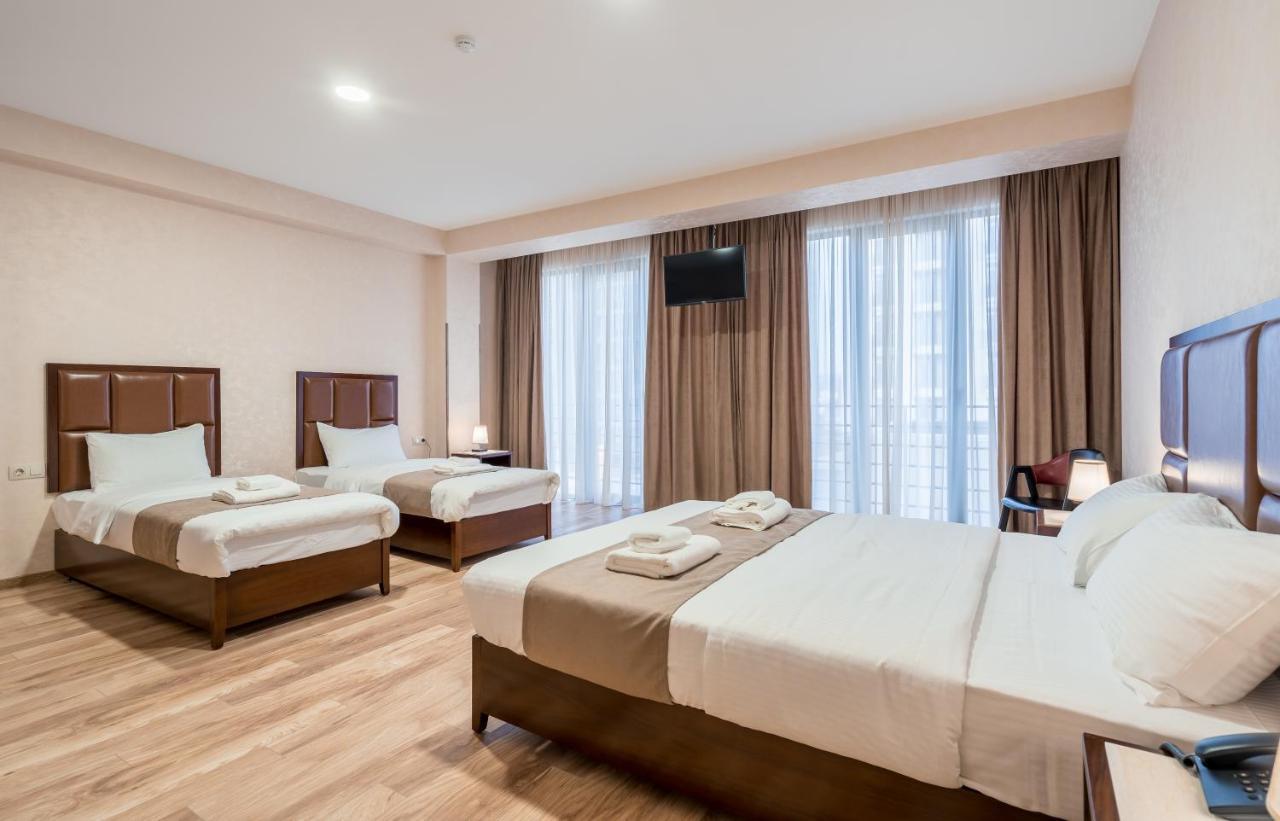 Aura Hotel Τυφλίδα Εξωτερικό φωτογραφία